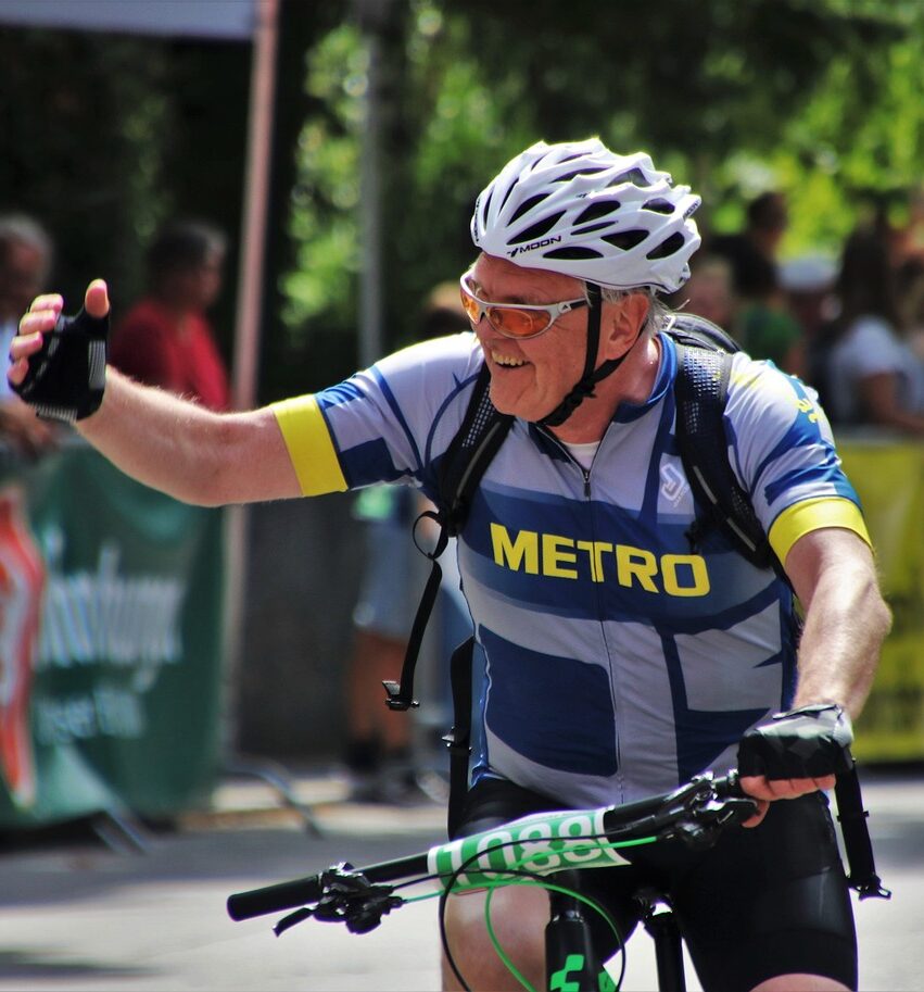 cyclist 4369855 1280 e1713919333500